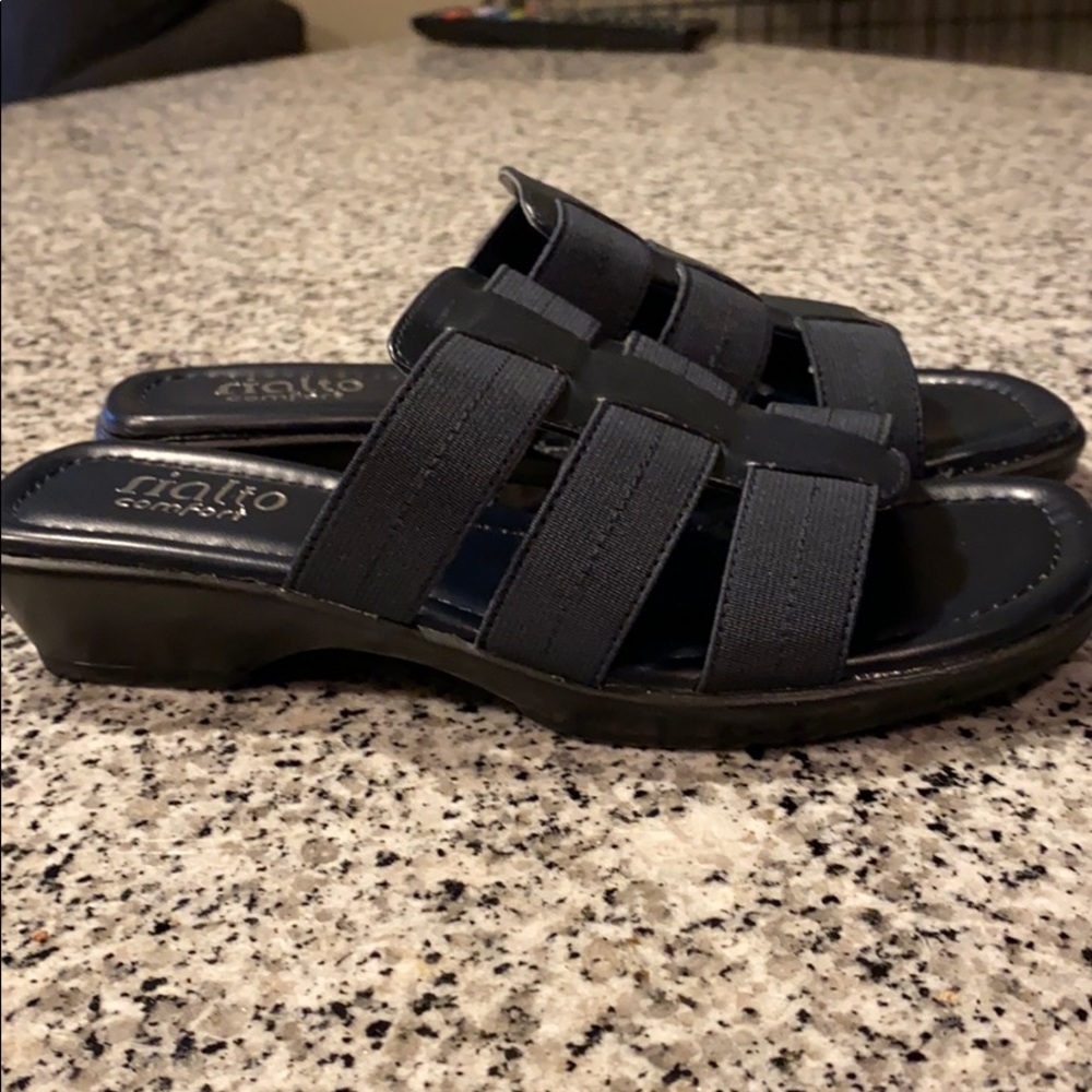 Women’s navy sandals